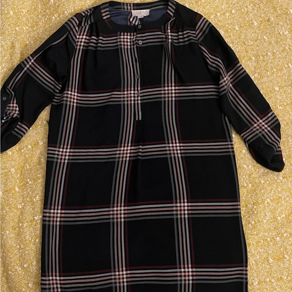 LOFT DRESS - Picture 3 of 13